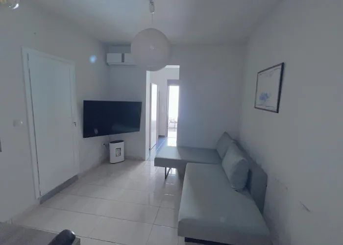 Pdc Rhodes Apartman Ixiá